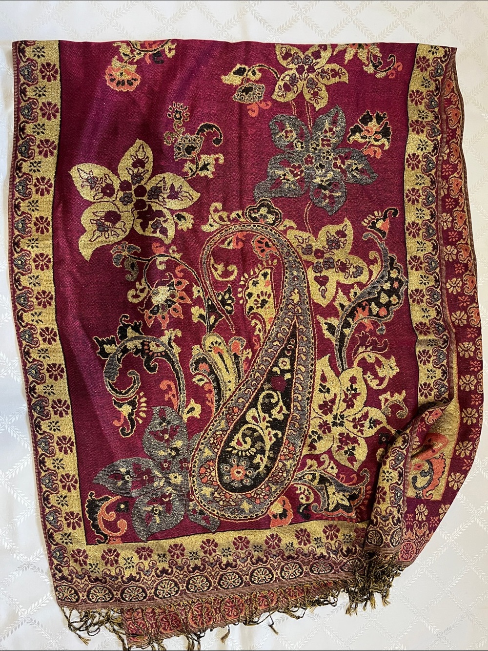 Pashmina shawl